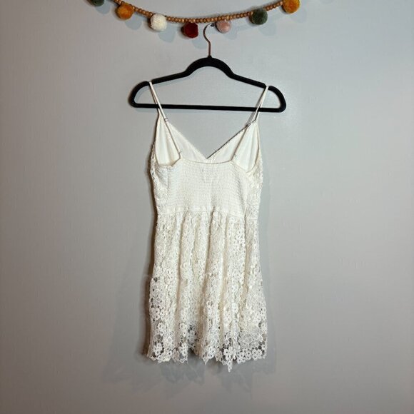 Abercrombie & Fitch White Lace Ruffle Sleeveless V Neck Mini Dress - Picture 6 of 6